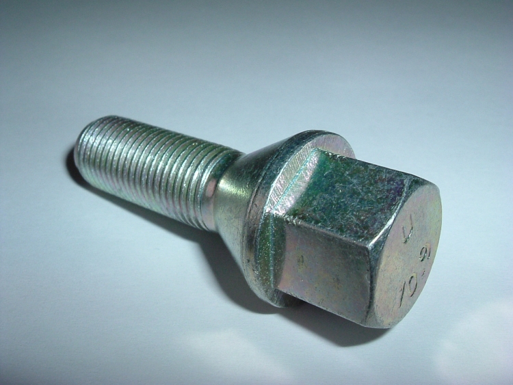 thumbnail interactive-video image 1 of Tracer Black Wheel Bolts – M14x1.5 28mm Cone Waistband – 20 Pack – Citroën Fiat Ford Lancia 1 of 2